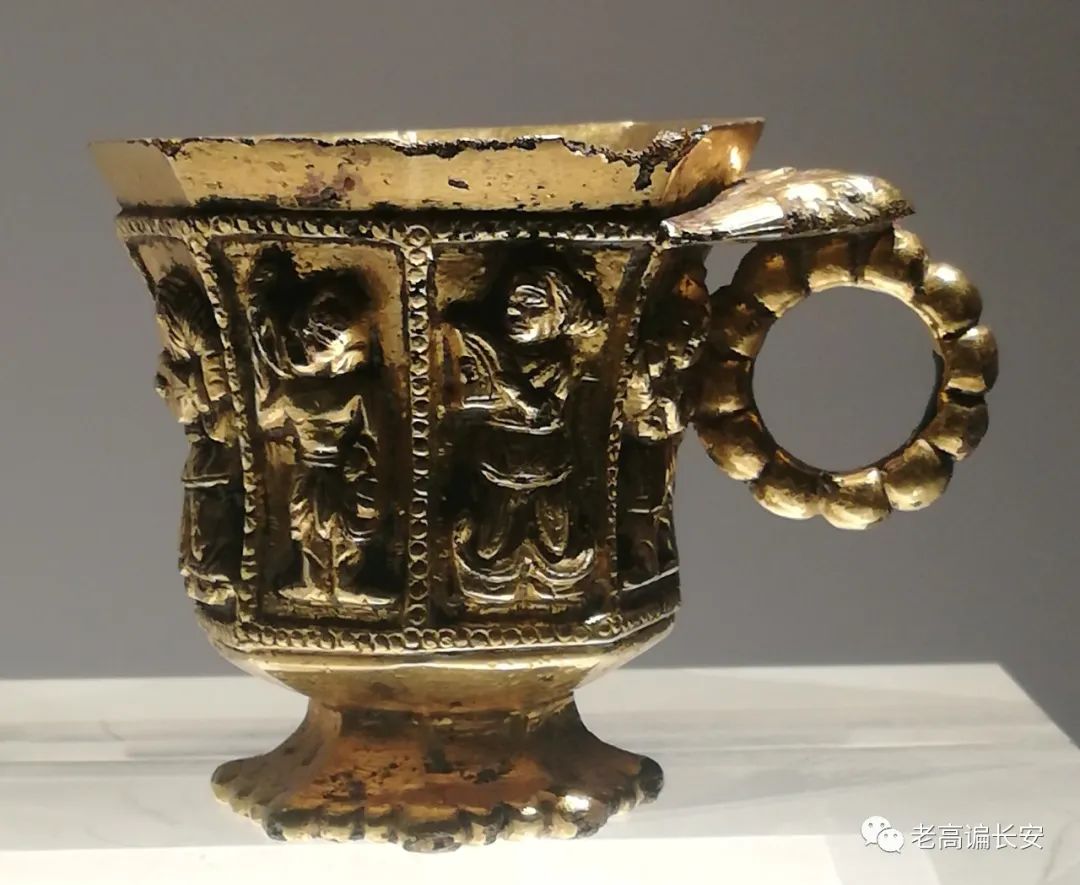 唐代鎏金杯,唐代银凤杯