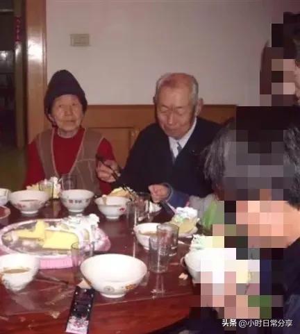 母亲脑梗瘫痪多年,母亲脑梗死神志不清