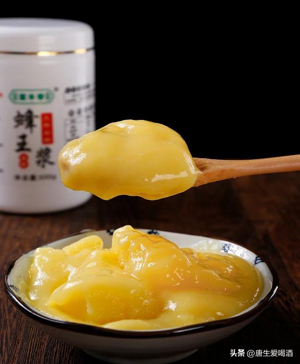 蜂王浆与王浆有什么不同,蜂王浆是什么东西产生的