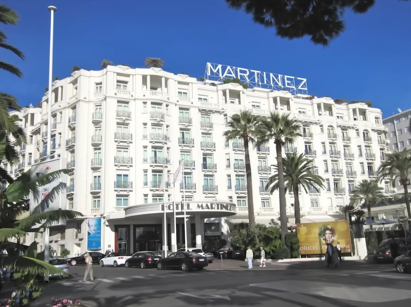 卡塔尔做什么能赚钱,卡塔尔世界杯赚钱了吗