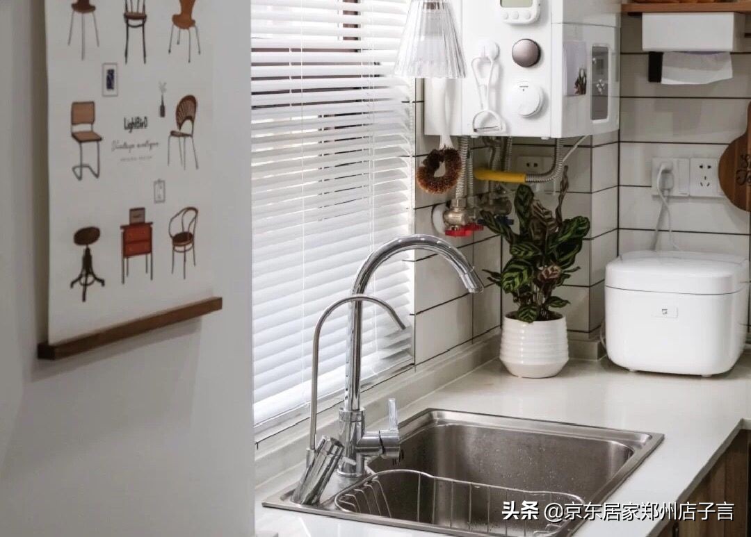 厨房一字型橱柜的样式与布局,两米乘两米的厨房橱柜如何布局