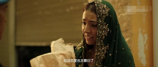 这部网大上线就热度第一,口碑却两极分化,堪称低配《拆弹专家》