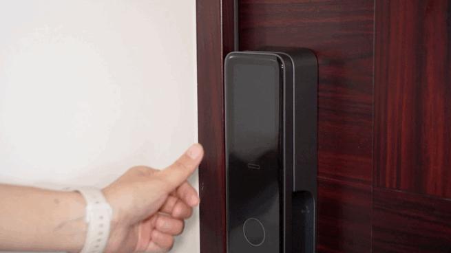 普通门不用换锁体的智能锁,霸王锁体的门能换普通智能门锁吗