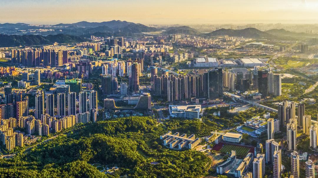 锚定高质量发展读懂两会新期待,锚定高质量发展奋楫争先绘蓝图