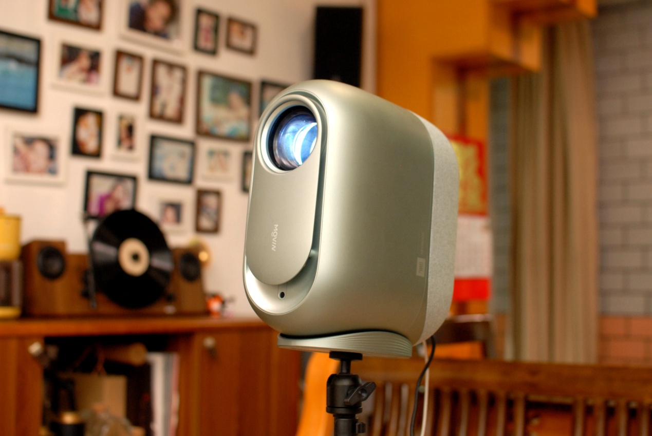 千元极米投影仪,千元极米坚果投影仪