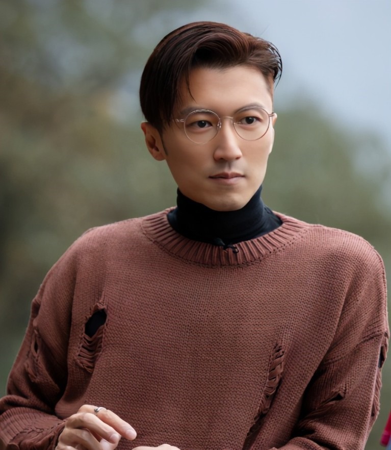 五位留长发的男明星最后一位最帅,七位又酷又帅的男明星