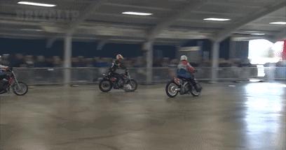 梅西足球比赛中最尴尬的场面,梅西来了都甘拜下风