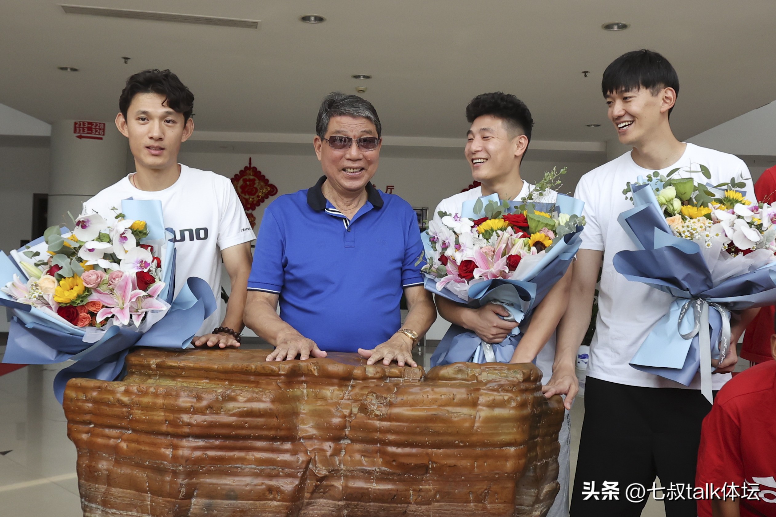 青训赚钱国内,徐根宝谈青训05后