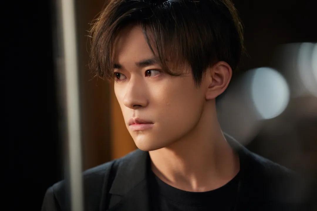 段子手王濛|拯救你的“老腰”！干细胞治疗腰部疾病效果显著