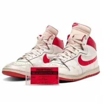 nike一年卖出多少双球鞋,nike一年可以卖多少双鞋