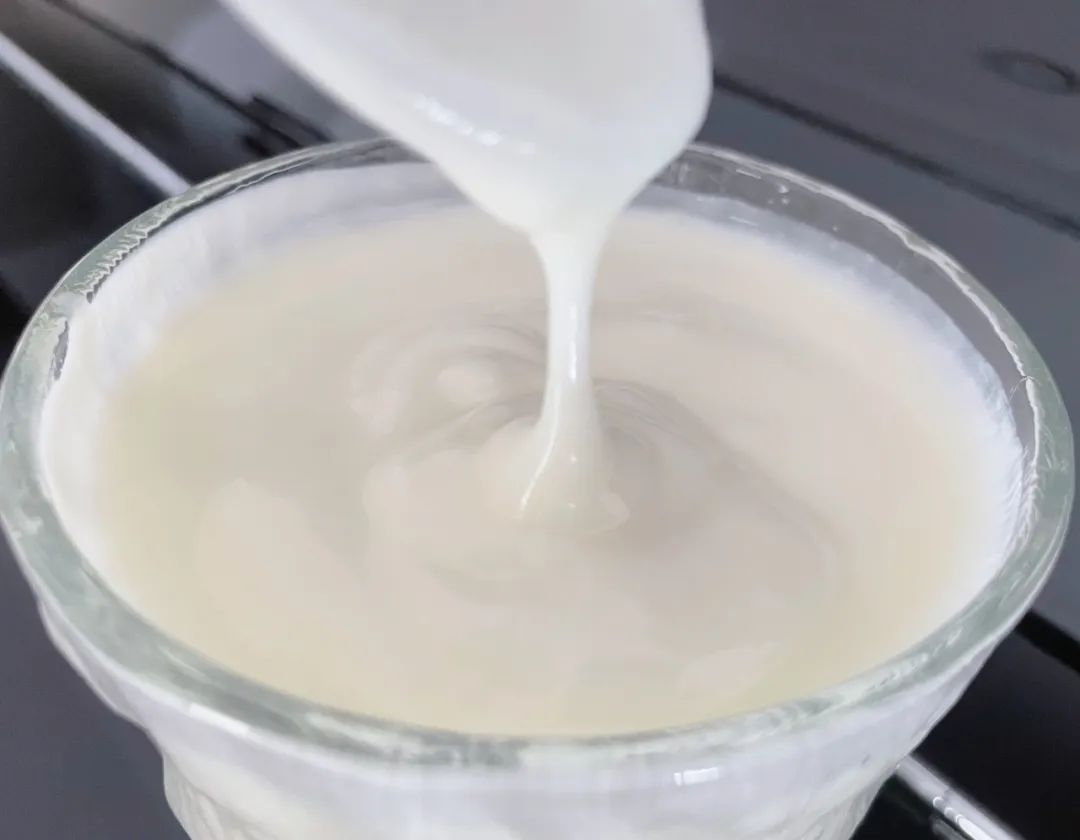 四种包装简陋却很好吃的零食,包装丑但是巨好吃的零食推荐