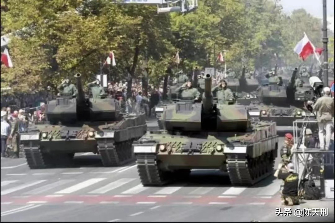 乌军火炮已消耗殆尽,乌军支援新型坦克