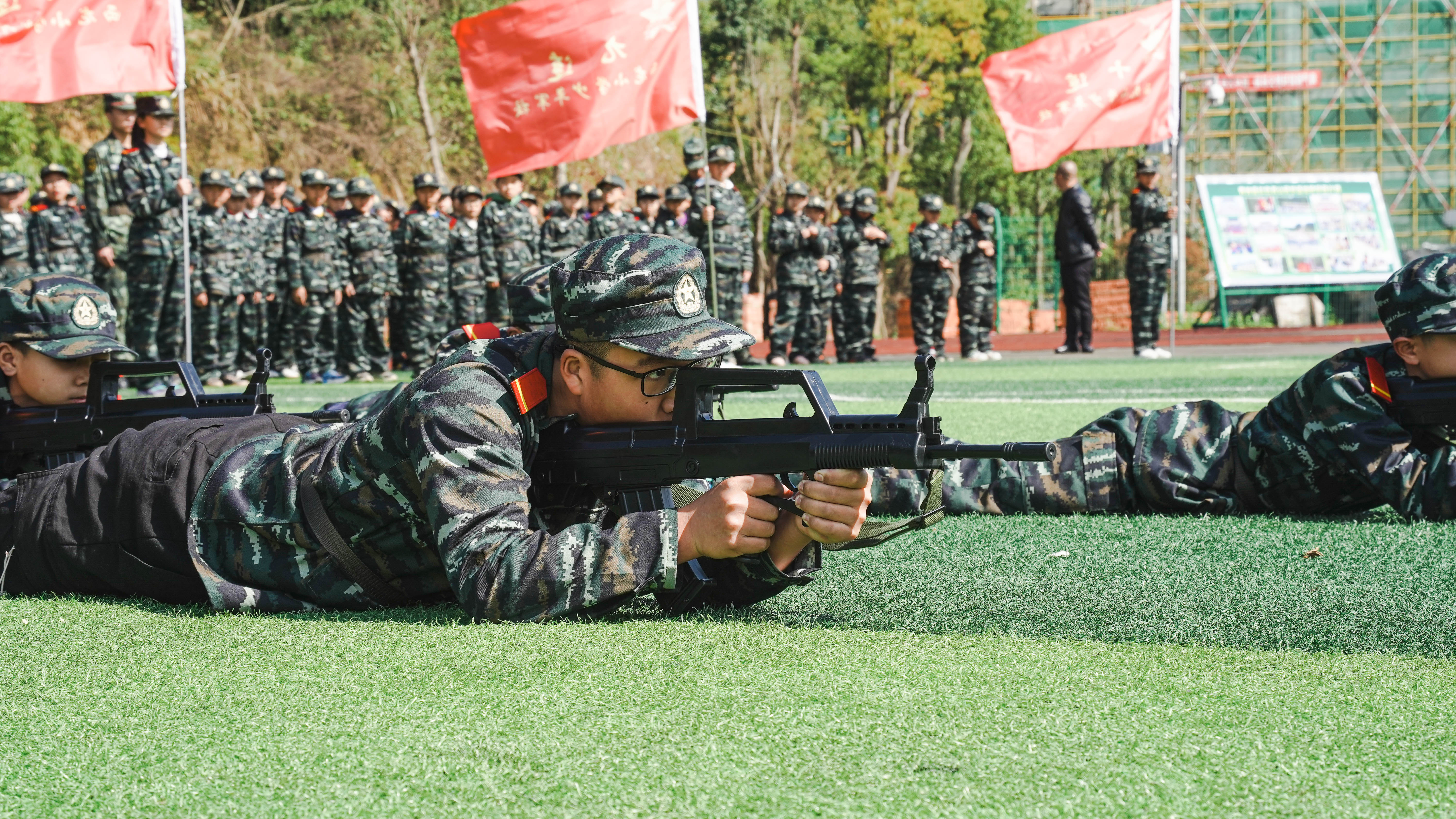 成都自强军事夏令营,成都兵心少年夏令营