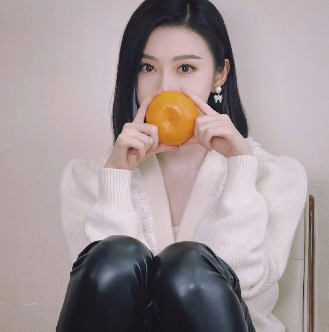 张继科给鲶鱼挡子弹,北极鲶鱼钟小姐照片