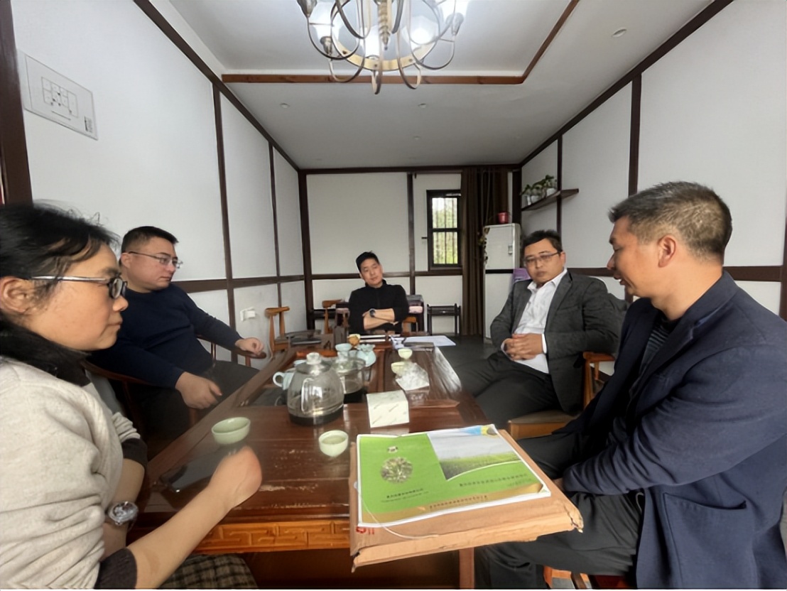 助力乡村振兴引领返乡创业,创新创业扶贫助农