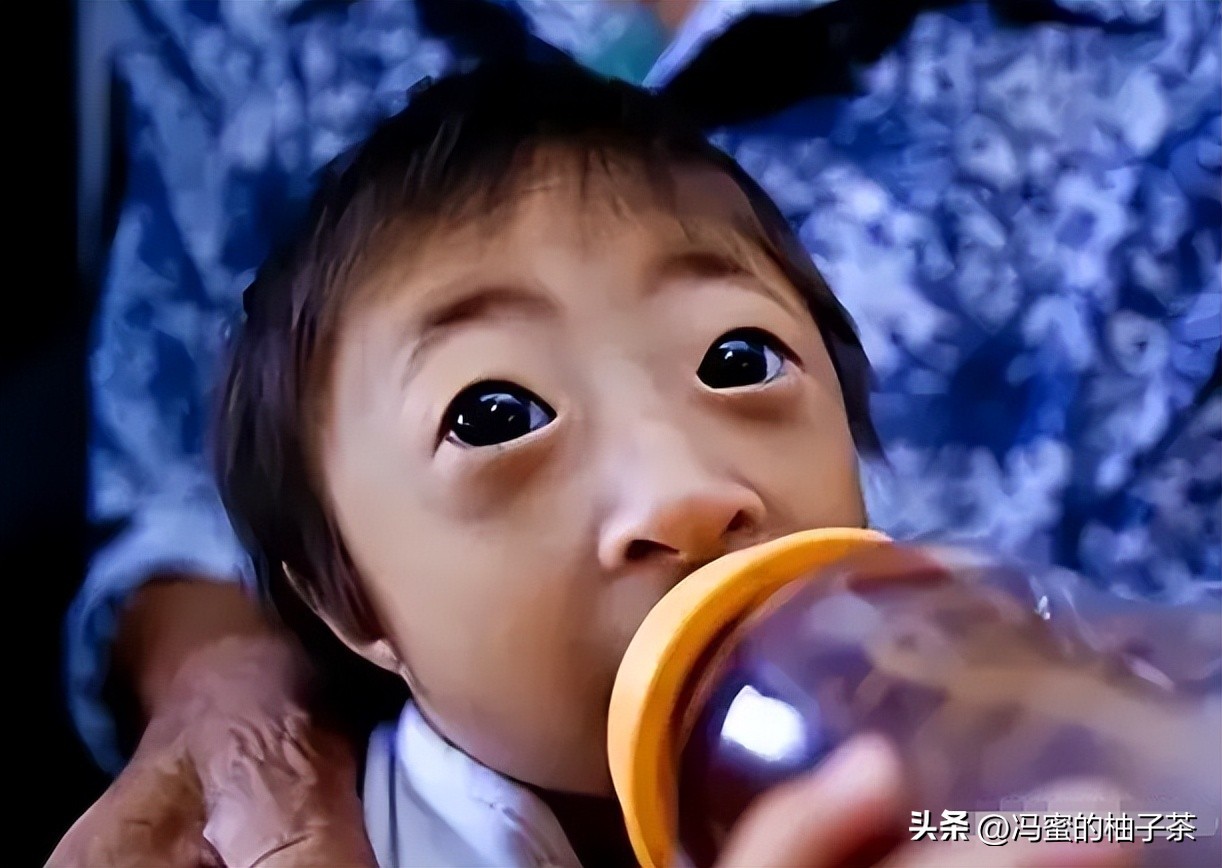 2009年湖南女子生下重2斤小猴子,湖南女子生了个小猴子上综艺节目