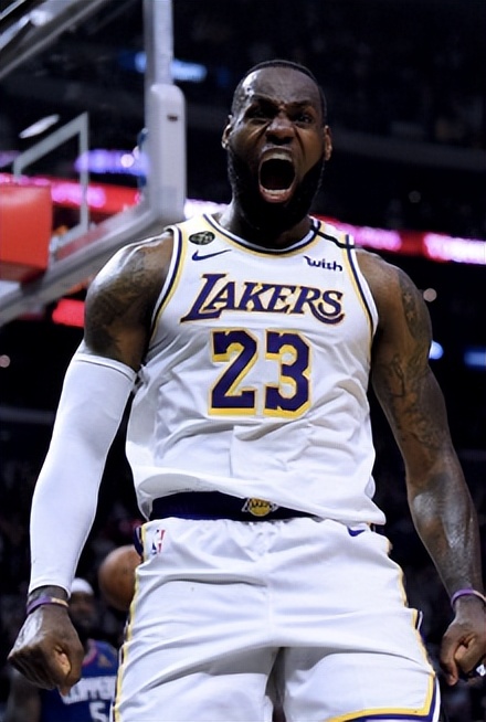 詹姆斯生涯全记录,詹姆斯生涯成就一览