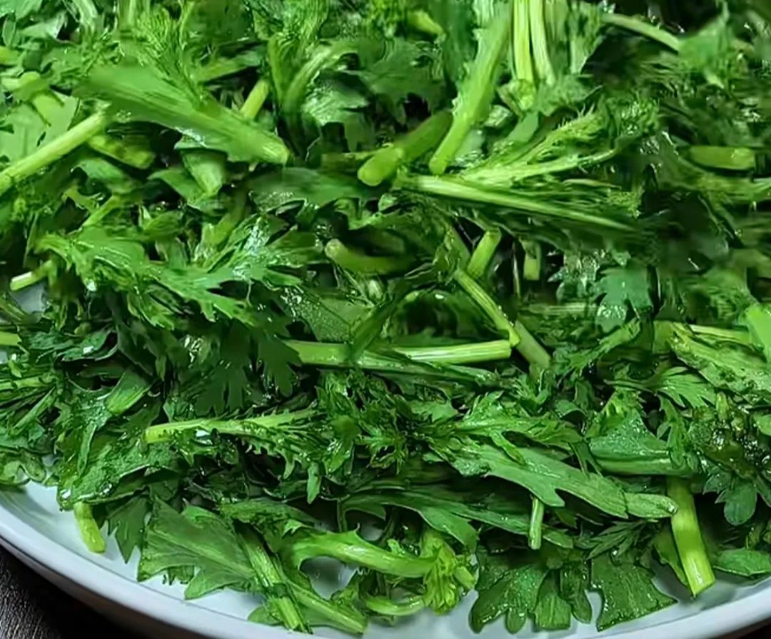 经常吃这3菜安神静心一觉到天亮,睡觉总做梦吃什么菜安神