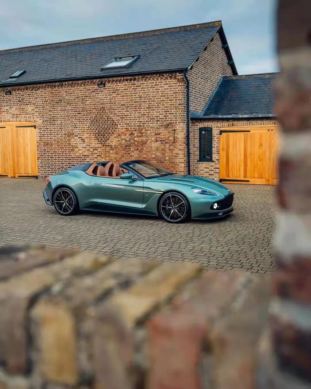 阿斯顿马丁售价30000,阿斯顿马丁全新跑车