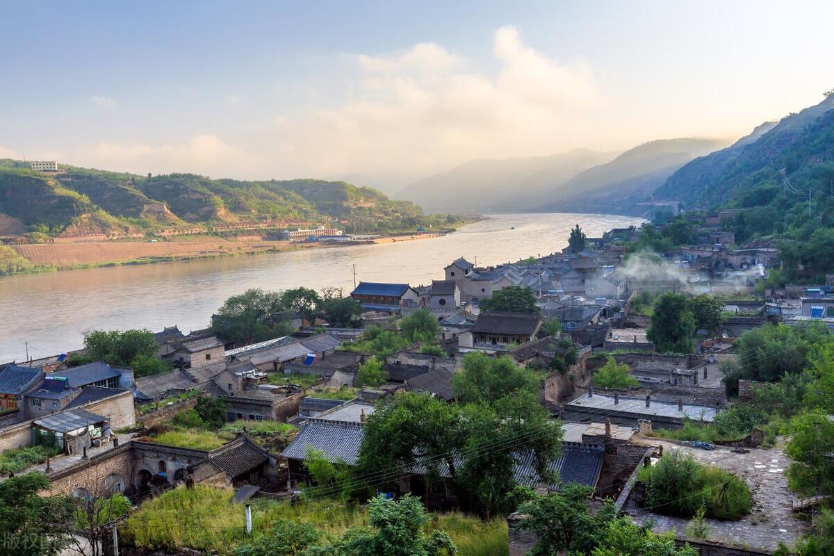 我的旅行故事，拯救被石头砸伤的小男孩，大家的反应让我看清人性