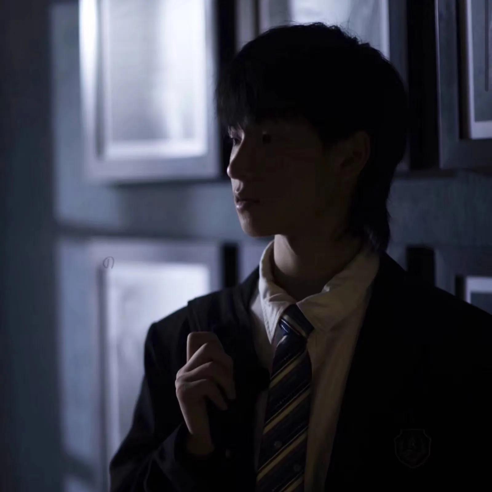 男神头像女生,男头一组优质的男生头像