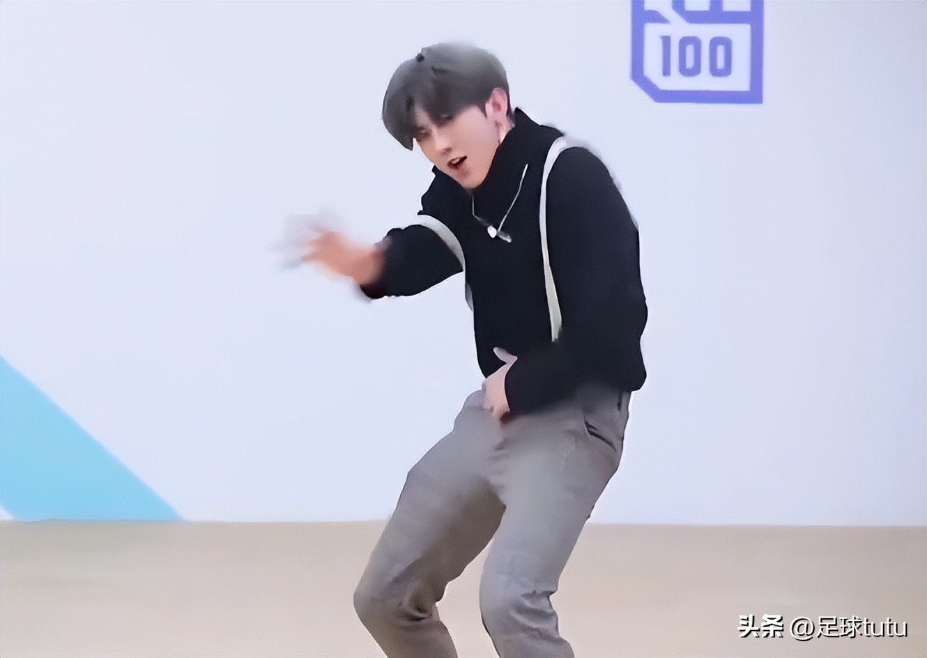 闪耀过也疯狂过，谢谢武磊给我们带来的希望和感动，欢迎回家