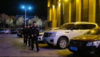 公安在岗守护一方平安,我在岗位上五一我在岗公安不打烊