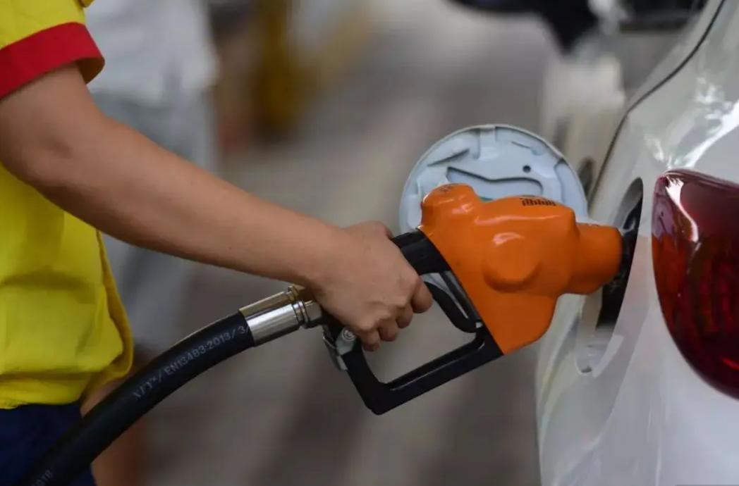 同样的加油站为什么价格不一样,私人加油站为什么便宜不耐烧