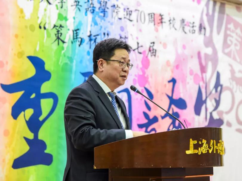 策马和骑马一样吗,策马和纵马区别