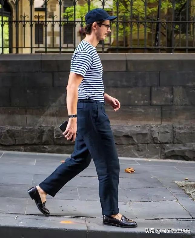 男士冰丝短袖t恤圆领,男士商务休闲短袖t恤搭配技巧