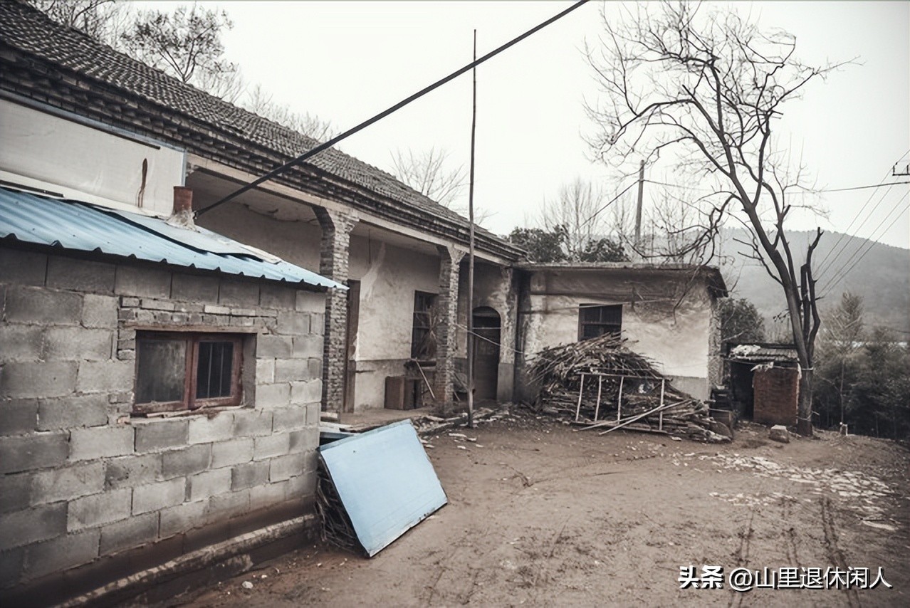 儿子月薪5千父母非得对外说,儿子月薪过万父母对外说几千