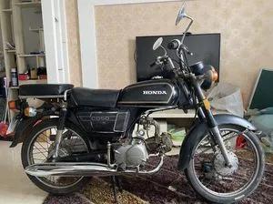 八十年代最火的6款摩托车,80年代最受年轻人的喜爱的摩托车