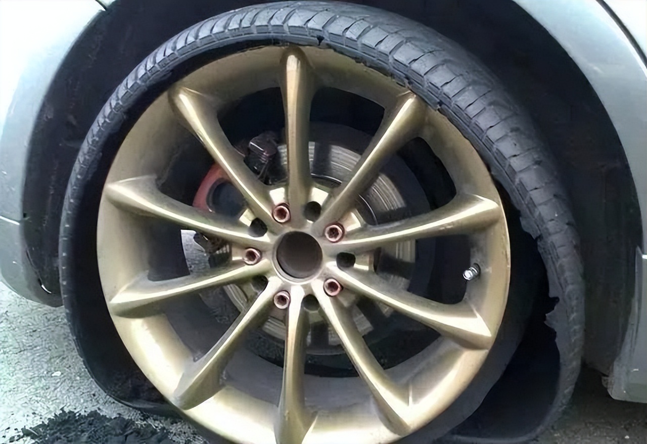 一台车的轮胎一般能用多久,私家车轮胎一般多久更换