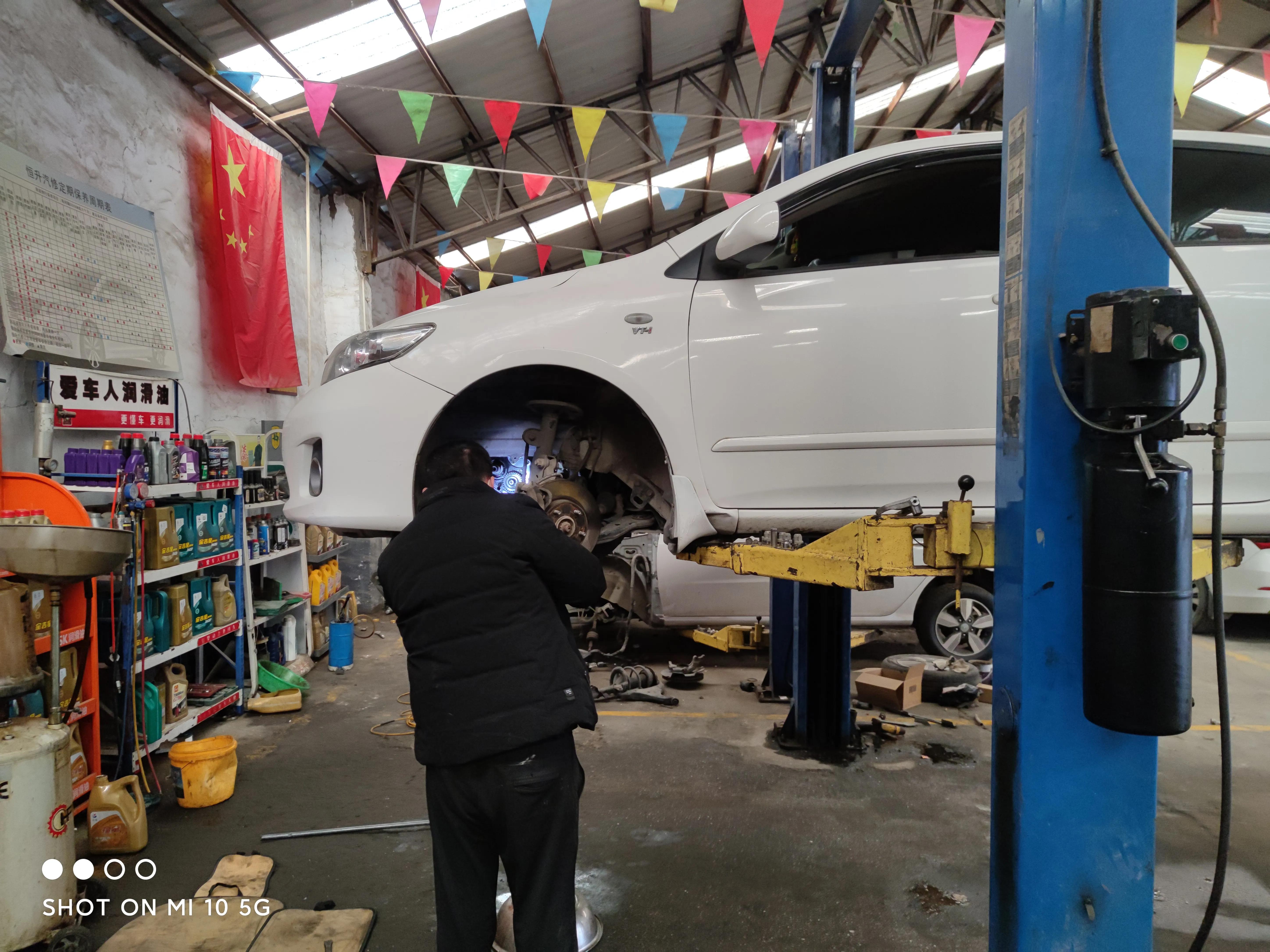 2013款卡罗拉1.8手动挡改装,卡罗拉1.6手动改自动视频