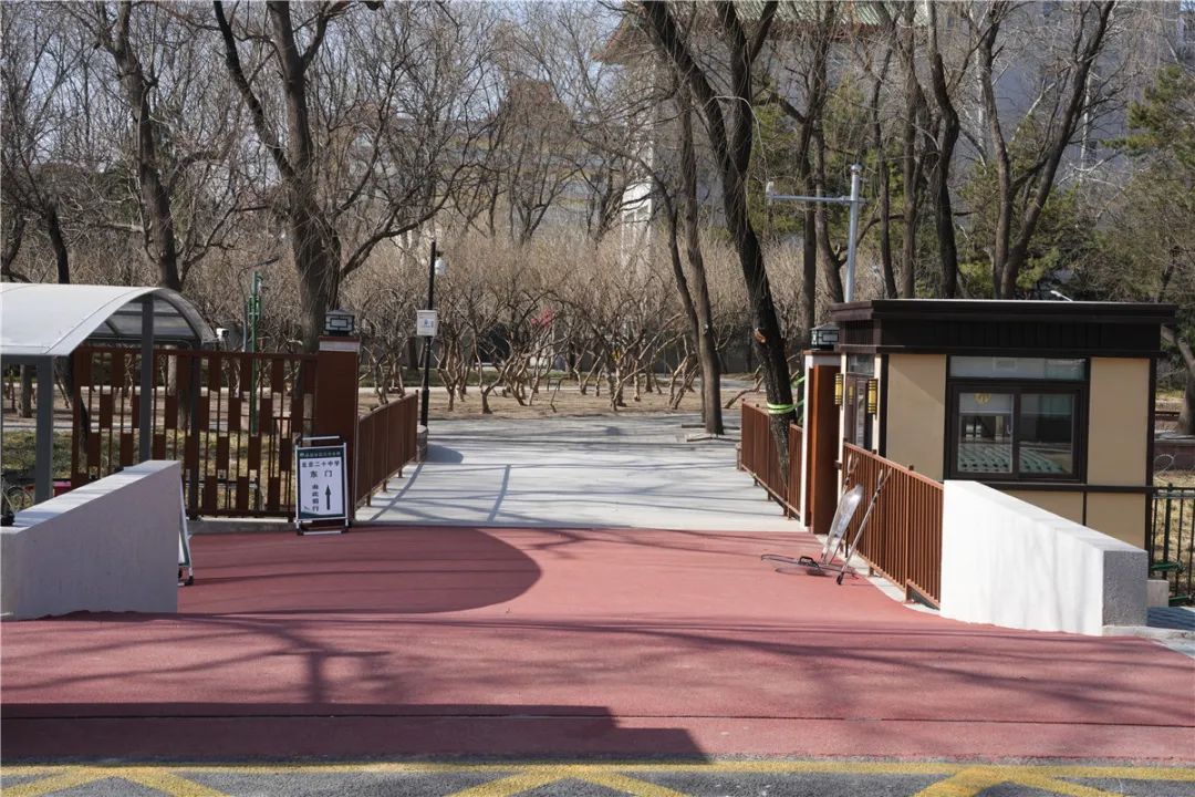 这条“上学路”，暖心！安心！