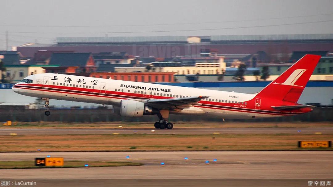 被航空公司买下的波音747,波音747被包装成豪华客机