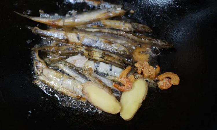 中老年人每天吃多少高蛋白合适,老人多食高蛋白食物好吗