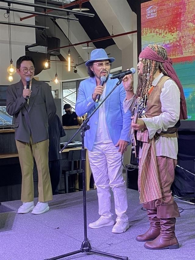 同父异母的兄妹长得一点都不像,亲兄妹长得一点都不像正常吗