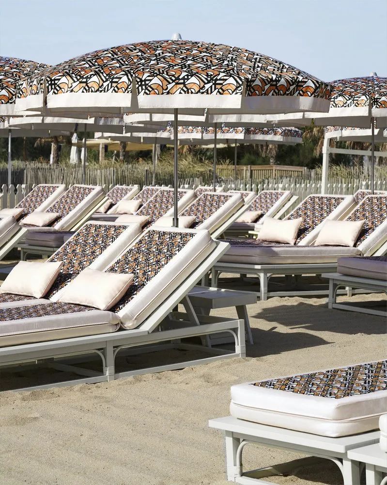 深度|从巴黎世家到Burberry，印花营销为何依然奏效？