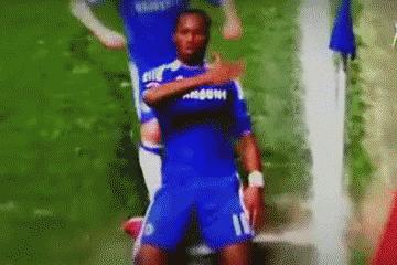 穆里尼奥与纽卡斯尔联签约,穆里尼奥接手蓝军第一战