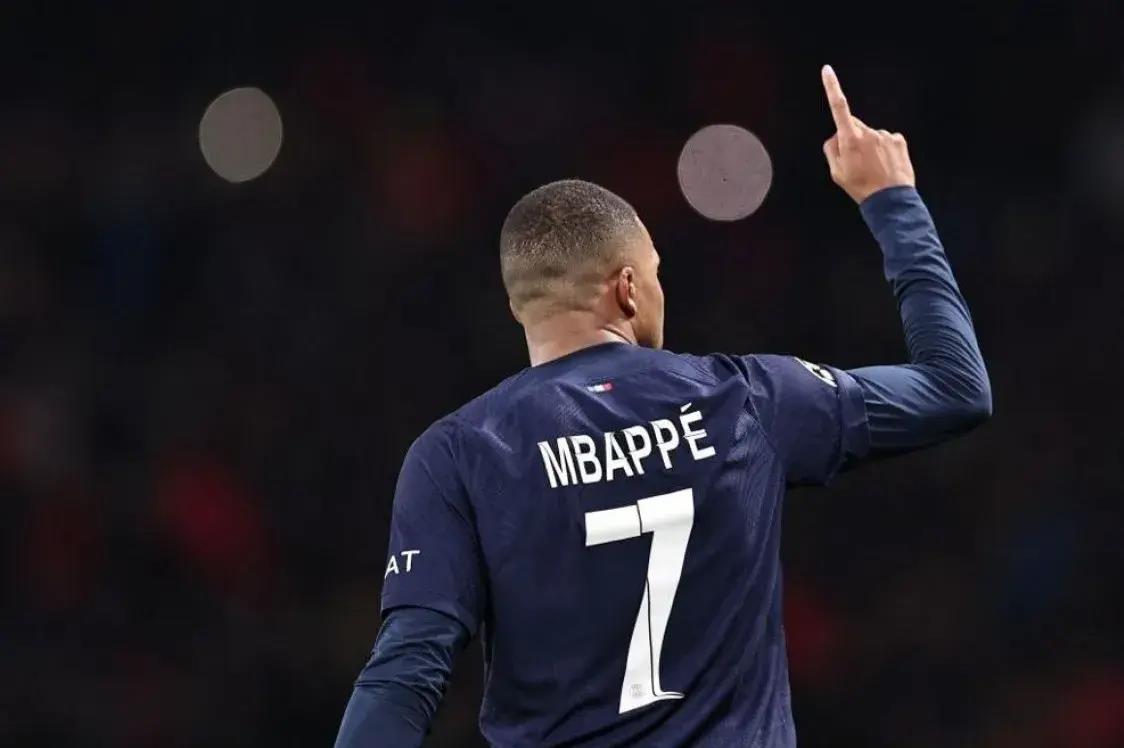 ac米兰vs国际米兰欧冠杯积分排名,欧冠国际米兰1-0巴塞罗那欧冠战况