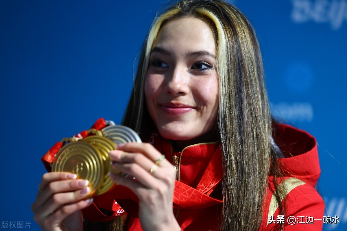 谷爱凌的个人资料,谷爱凌超模感大片