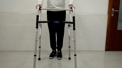 偏瘫后,走路画圈,髋关节活动受限,髋外旋,这套方法可大胆试一试