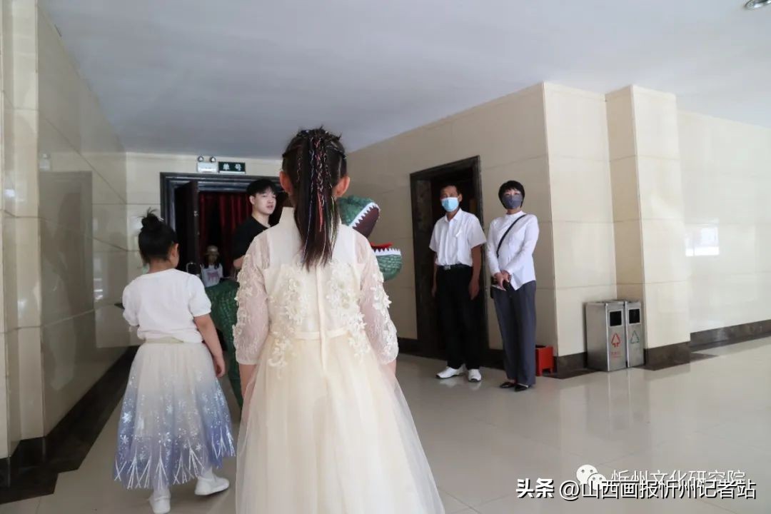 加班加点任劳任怨,加班加点任劳任怨做奉献