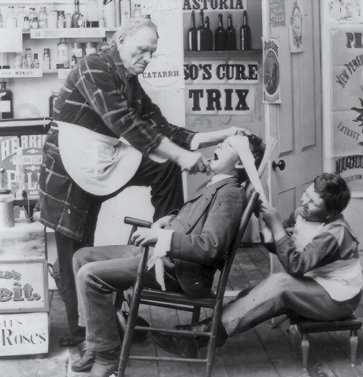 老照片：九十年代的街头小吃，每张都让人垂涎三尺