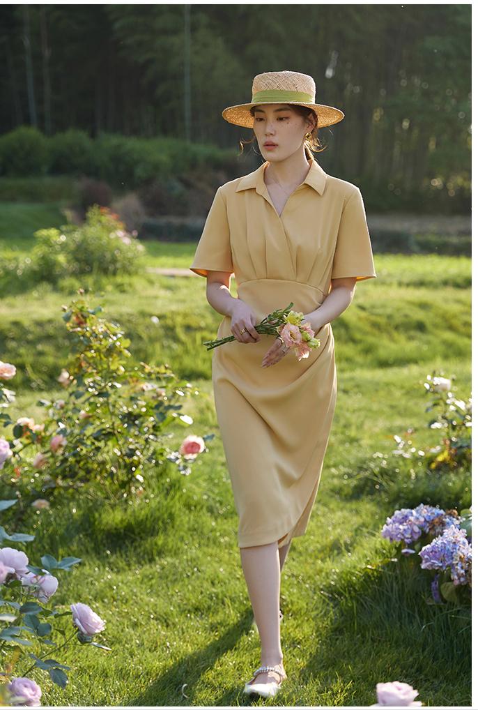 四十多岁人比较微胖穿流行女装,今年最流行的衣服女装30-40岁微胖