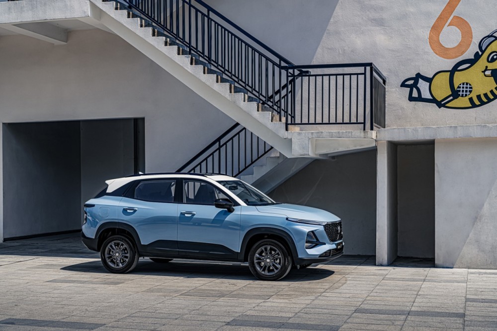 五菱汽车好还是宝骏汽车好,五菱新宝骏销量怎么样