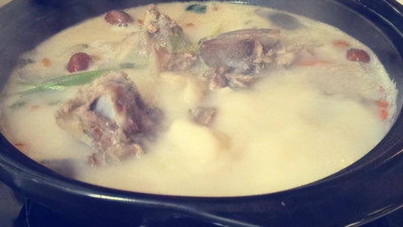 50多岁头老是痛是癌症吗,70岁妇女背后有时有痛感是癌症吗