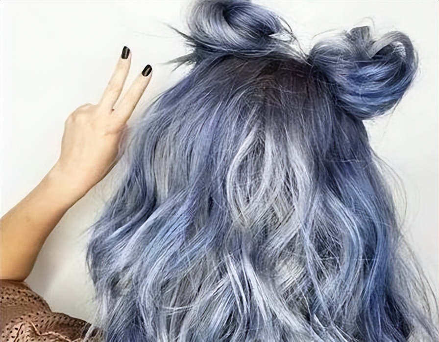 经常用指甲粉染发会致癌吗,有人说经常染发会致癌是真的吗