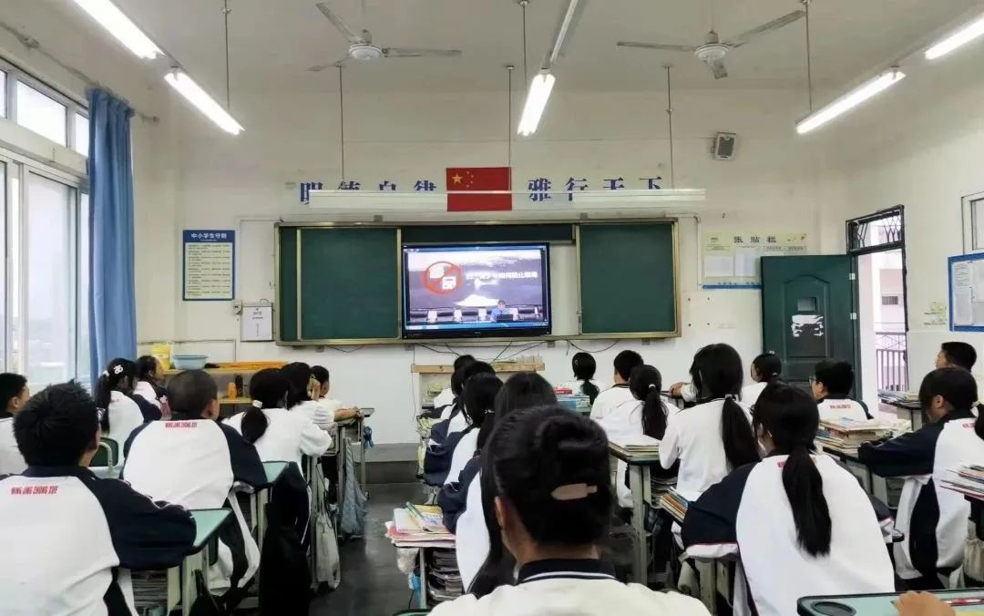 【国际禁毒日】绵阳市检察院、江油市检察院共同开展“1+3+N”沉浸式禁毒主题宣教活动